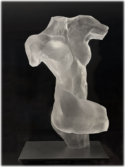 Chatoyant glass sculpture by David Varnau