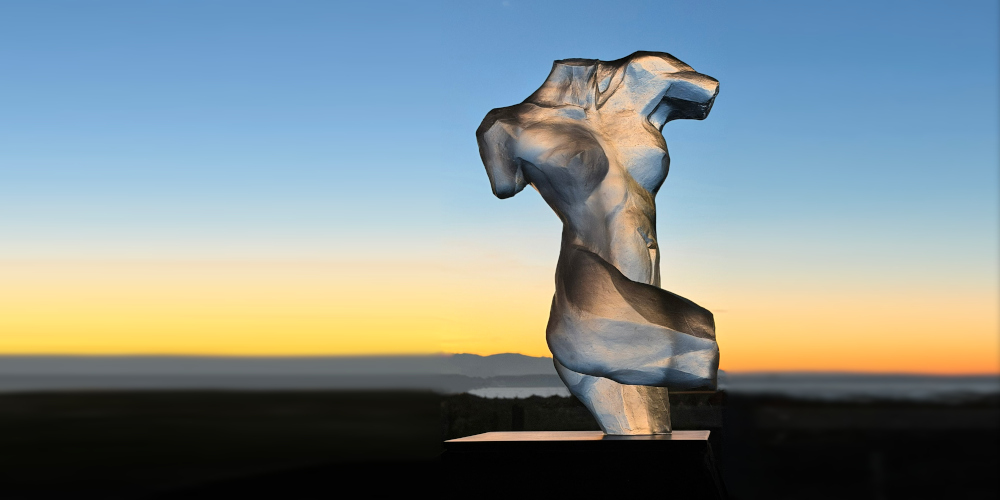 Chatoyant glass sculpture by David Varnau